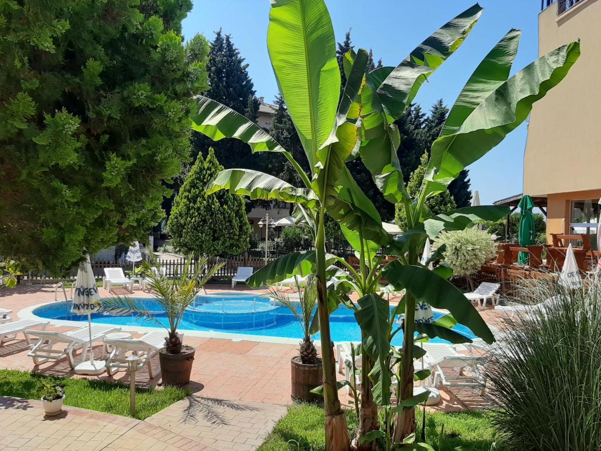 Copacabana Hotel Равда Екстер'єр фото