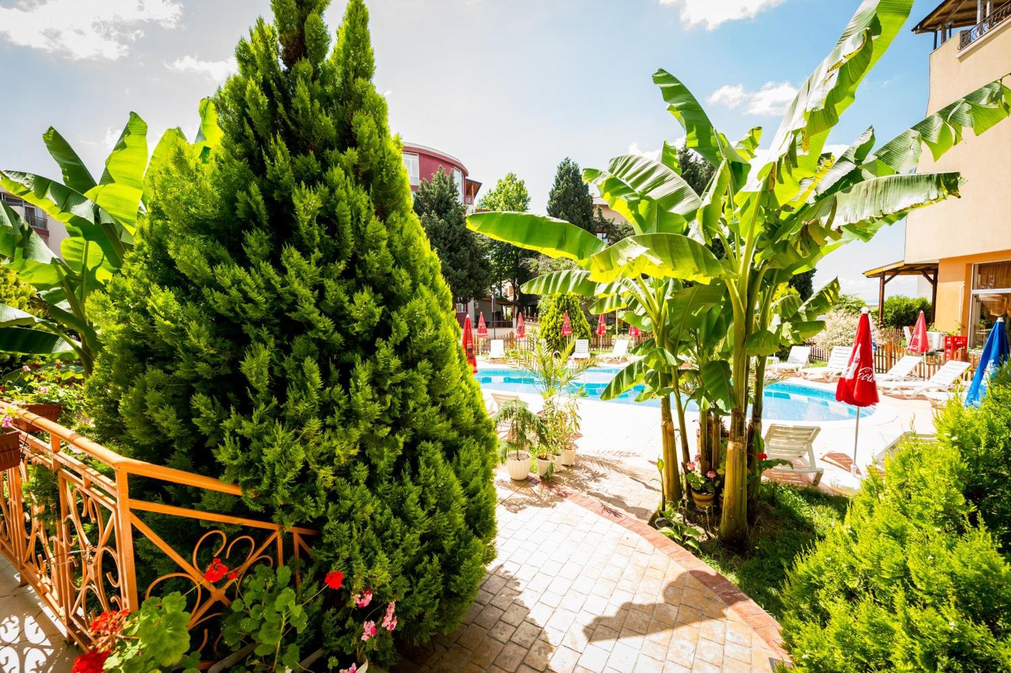Copacabana Hotel Равда Екстер'єр фото